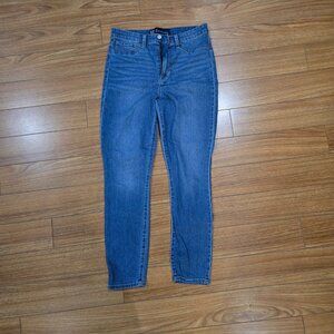 Ladies High Rise Favorite  Denim Jegging